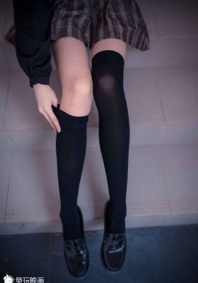 三年片在线观看免费观看大全借种_JVID性感写真