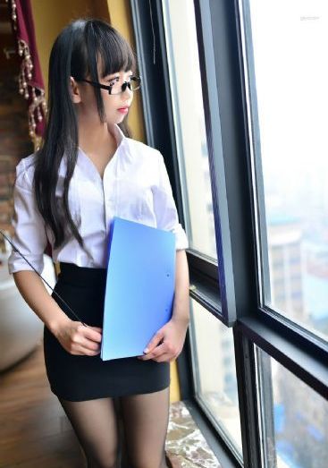 罗丽星克莱尔电影_超清电影完整版在线观看