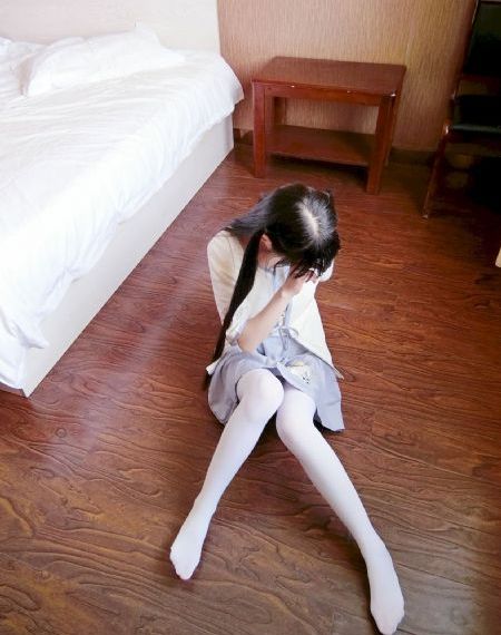韩国电影女大学生沙龙室_国产剧在线观看完整版