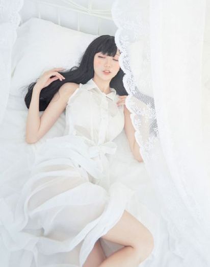 《年轻的寡妇》完整版_DVDHD在线观看